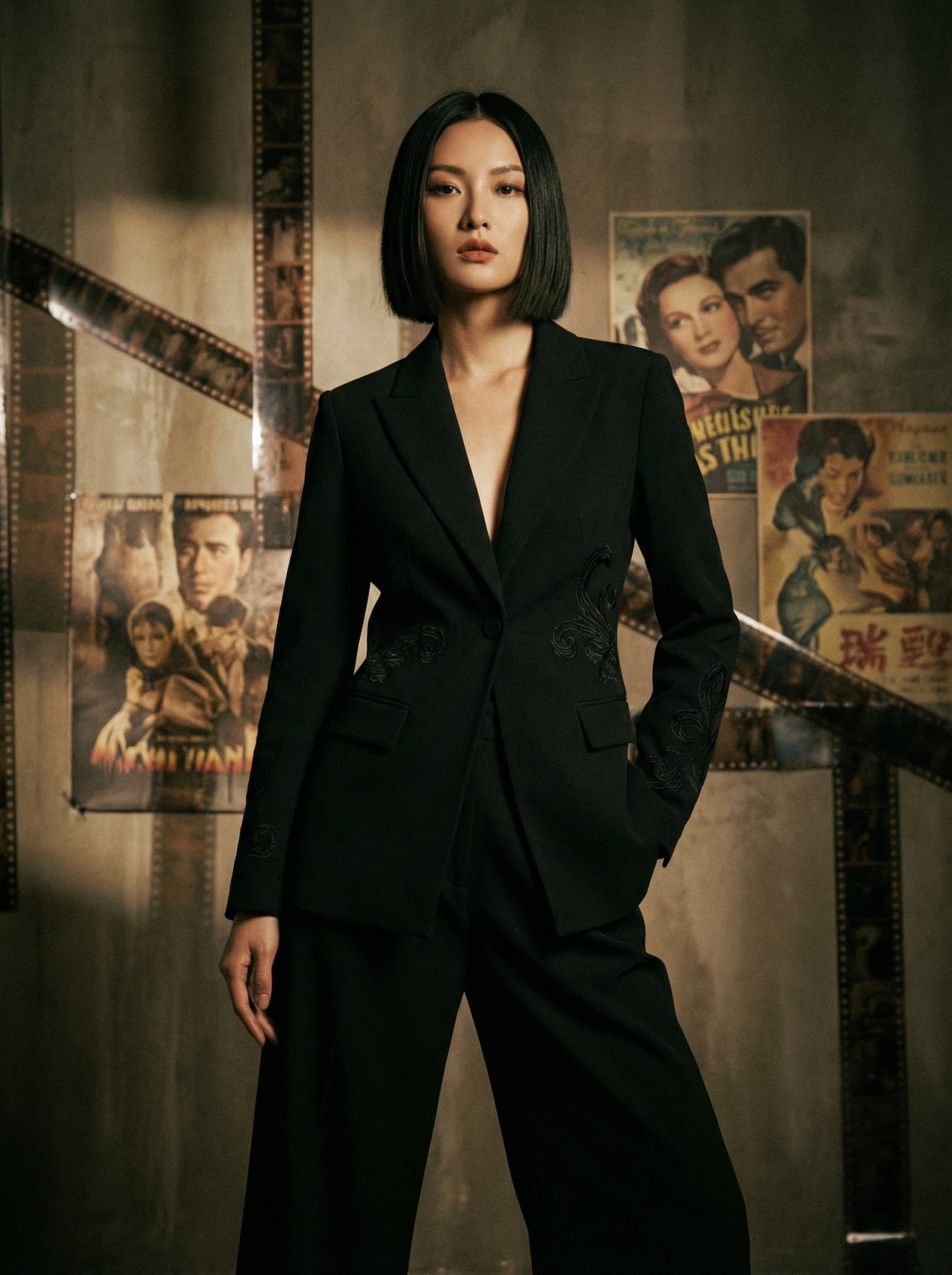 三年二班 - 韩冰文化研究顾问